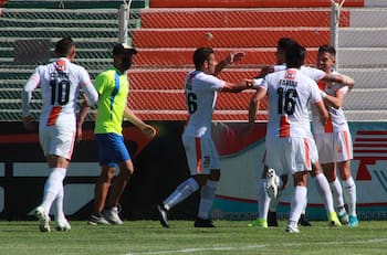 Cobresal renovó a dos figuras y a Gustavo Huerta tras clasificar a la Copa Sudamericana
