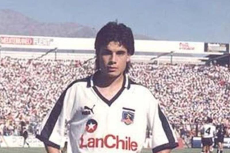 El ex zaguero en sus tiempos con Colo Colo.