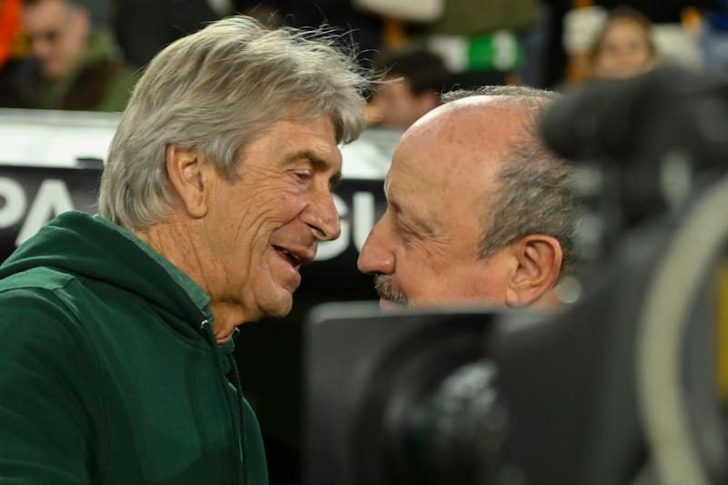 El entrenador del Real Betis obligó a que la prensa española se diera una tremenda voltereta. Sigue vivo en la Europa League. Foto: EFE-