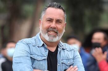 "Ya no existe la palabra vergüenza": hinchas de la U estallan contra Azul Azul por llegada de Mauricio Etcheverry