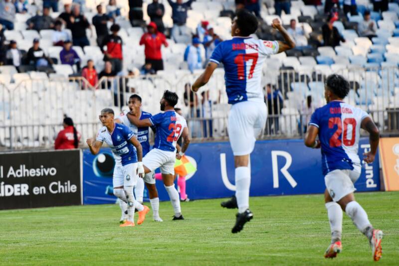Antofagasta se impuso en casa y sigue firme (Foto: Photosport)