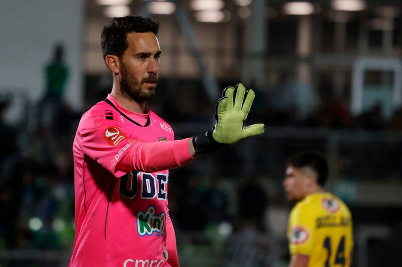 Defendiendo el arco de Universidad de Concepción. Foto: Aton.