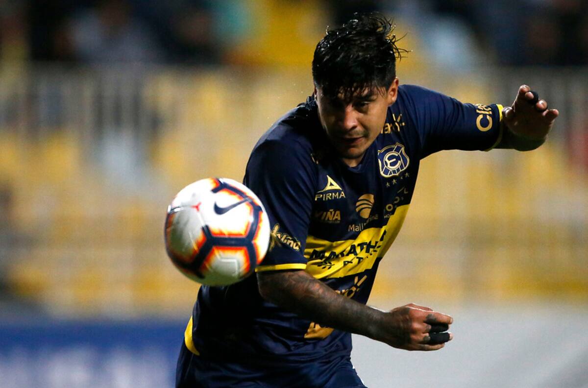 No se olvida: "Pato" Rubio arengó a Everton previo al Clásico Porteño ante Wanderers