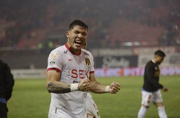 No fue considerado por Álvarez en la U: el renacer de Bianneider Tamayo en Unión Española