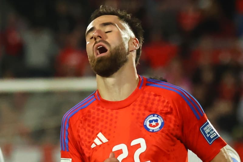 El delantero fue llamado a la Selección Chilena, pero llegará sin actividad tras no ser citado en el último partido del Derby County.