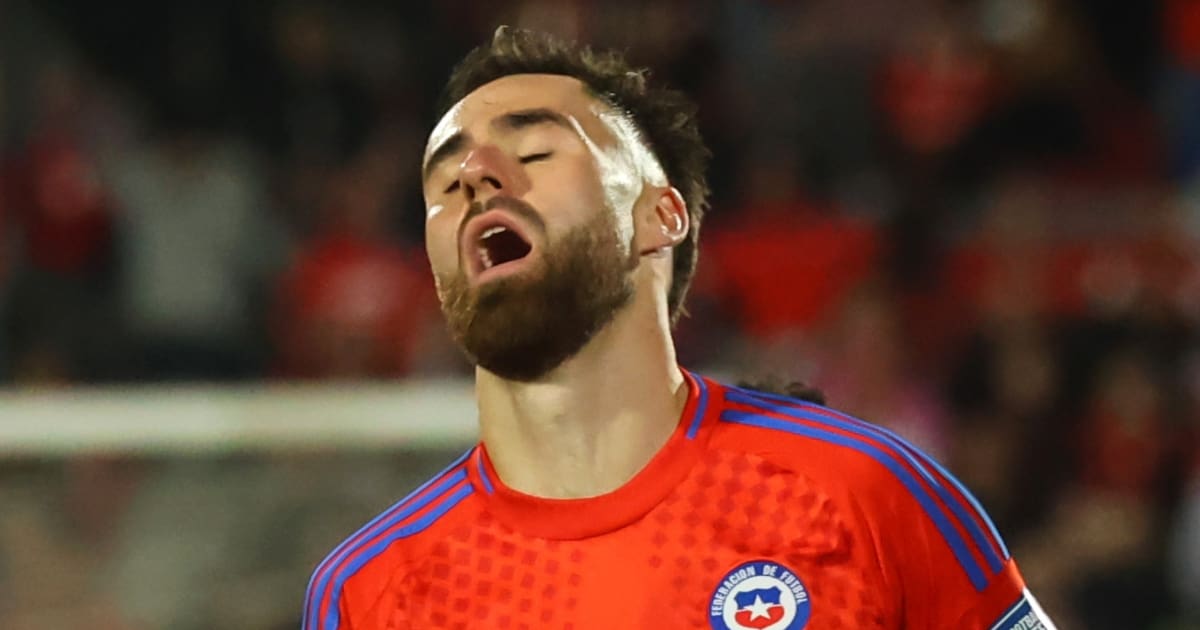 La insólita regla que marginó a Ben Brereton del partido del Derby ...