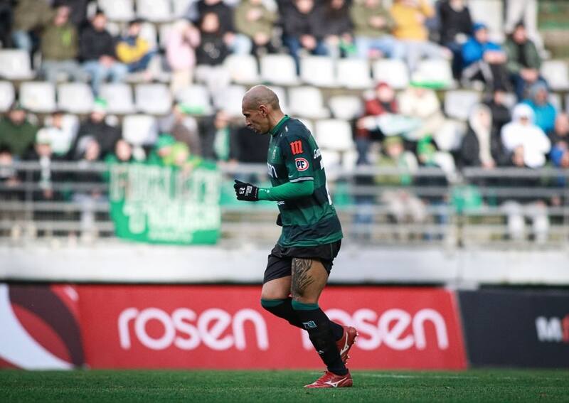 con la camiseta de Deportes Temuco.