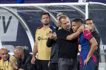 “No le recomiendo...”: Hansi Flick fue contundente sobre el futuro de Vitor Roque con Manuel Pellegrini