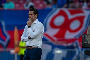 ¡Dolor de cabeza para Gago! La U pierde a casi un equipo completo para enfrentar a Audax Italiano