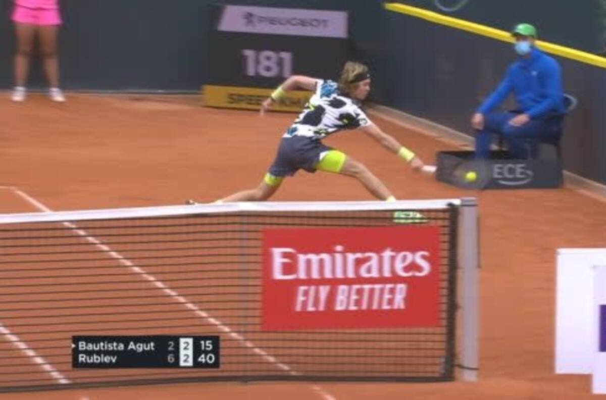 ¡El mejor del día! Magistral punto de Rublev ante Bautista en el ATP de Hamburgo
