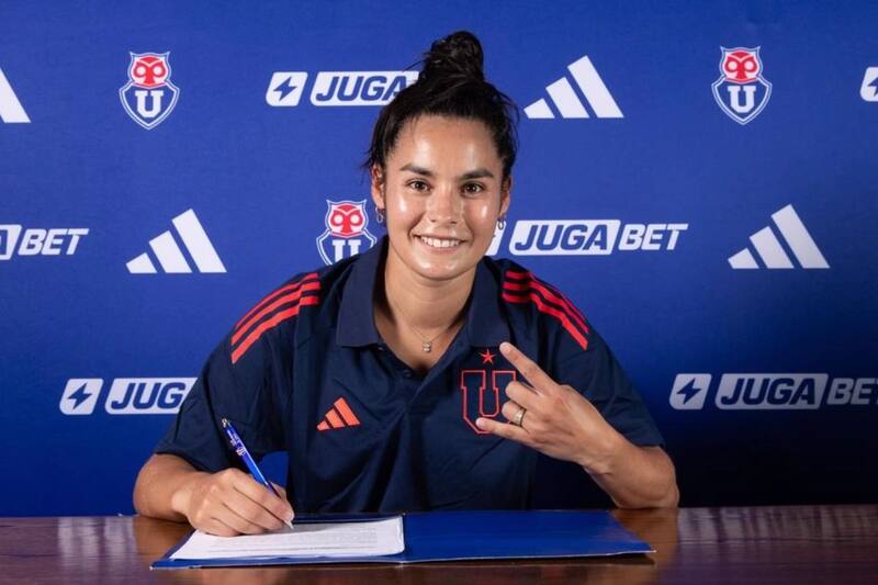 ya es jugadora de Universidad de Chile. Foto: Prensa U de Chile.