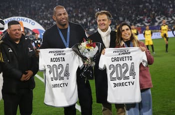 El notable homenaje de Colo Colo con Francisca Crovetto y Yasmani Acosta