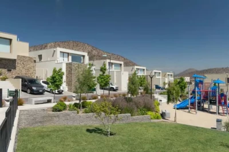 Revisa los detalles de la reorganización.