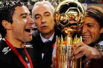 De cuestionado en Colo Colo a campeón de América ¿Qué fue de Claudio Bieler?