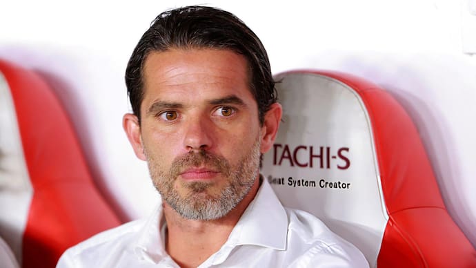 Gago a la U: mejor sueldo que Meneghini y misma cláusula que Fernando Ortiz en Colo Colo