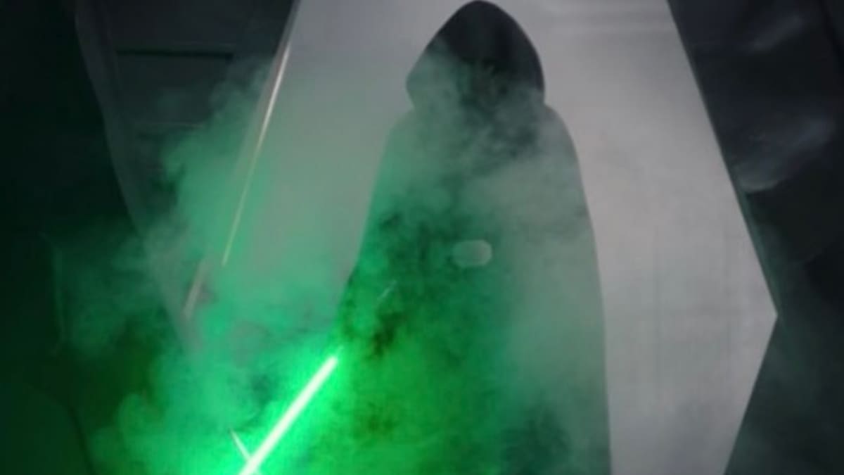 Final de la segunda temporada de “The Mandalorian” tuvo inesperado cameo de mítico jedi
