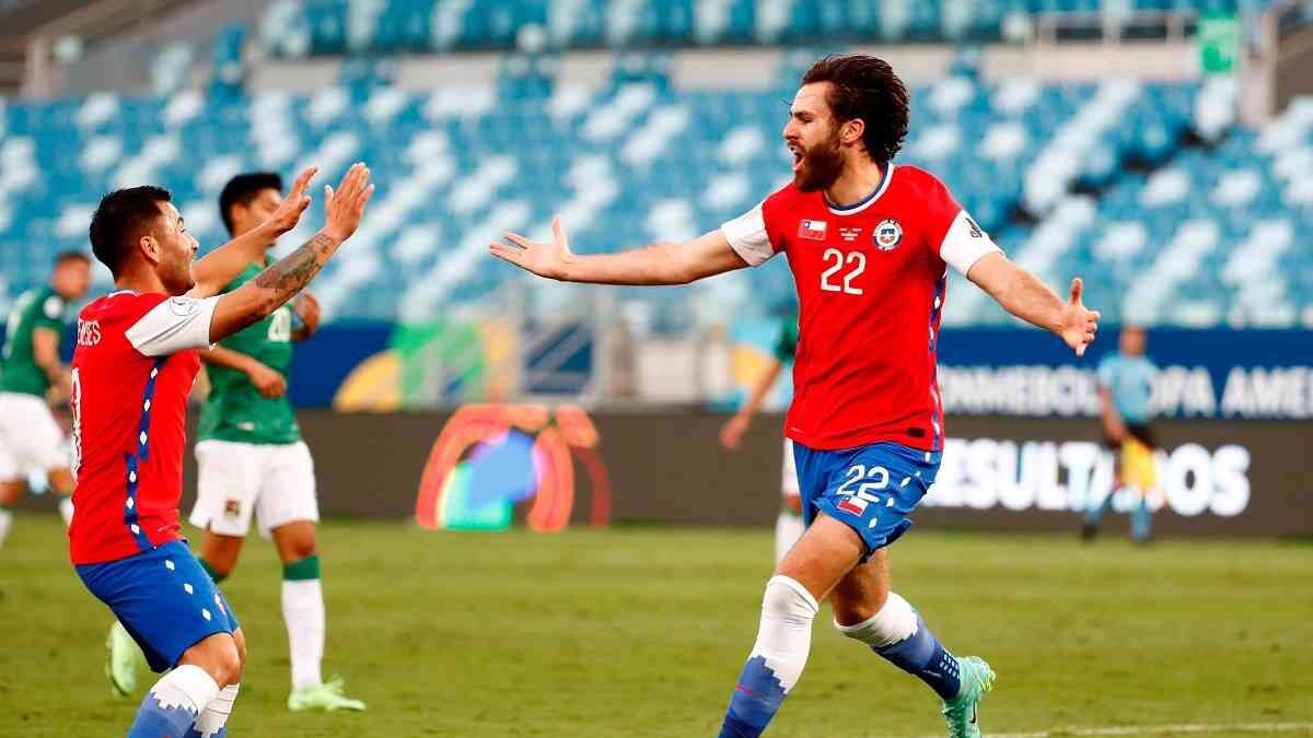 "Tienen que buscar más a Ben Brereton en los partidos, es el futuro '9' de La Roja"