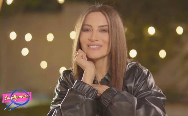 La cantante se sinceró en el programa La Alfombra. Créditos: Captura YouTube