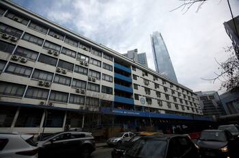 Gobierno y Cencosud respaldan construcción en Costanera Center que afectará a Hospital Metropolitano