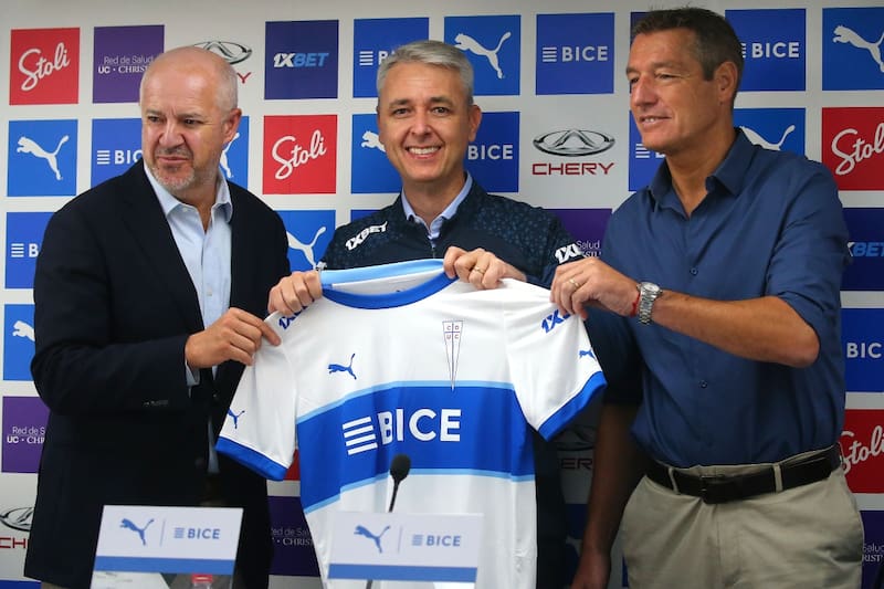 , entrenador de Universidad Católica. Foto: Agencia Aton.