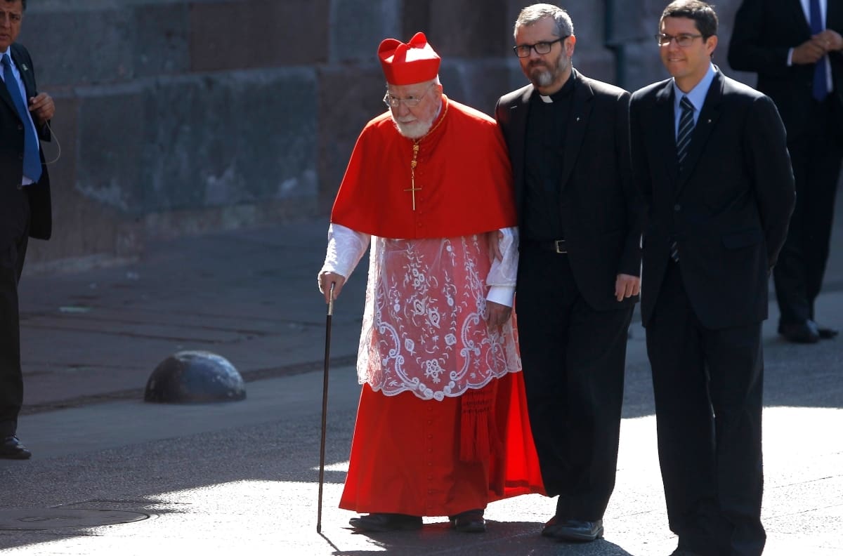 Luces y sombras de Jorge Medina: Quién fue y cuáles fueron los hitos que marcó el sacerdote chileno