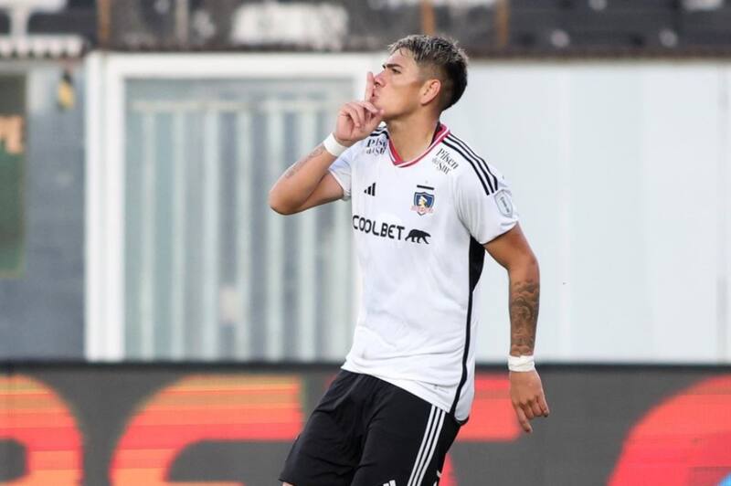 ¿Por qué celebró con el gesto del silencio en Colo Colo? Foto: Aton