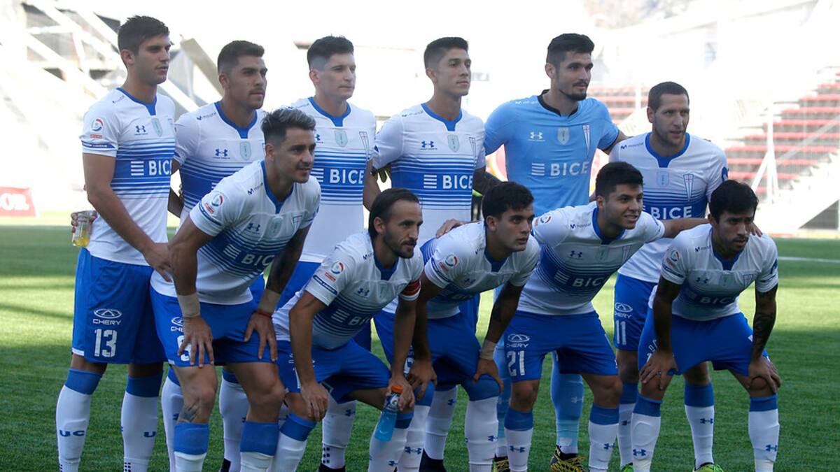 "De campeón a campeón": La UC felicitó al Liverpool por el título en la Premier League