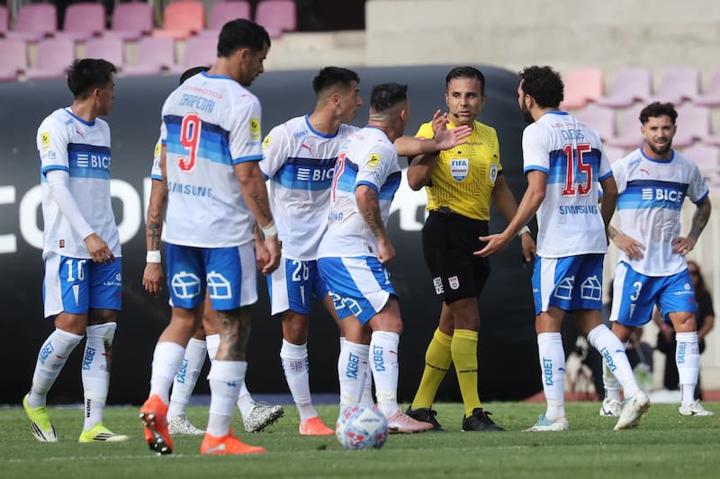 . Los Cruzados rescataron un empate en su debut en el Campeonato Nacional 2026. Foto: Agencia Aton.