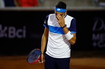 Alejandro Tabilo luchó pero no logró otorgarle el primer punto a Chile ante Serbia por la ATP Cup