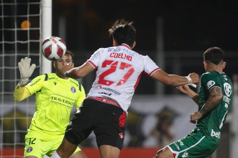 Diego Coelho tendrá que definir si está en el compromiso de Curicó Unido ante Deportes Copiapó por el Campeonato Nacional 2023