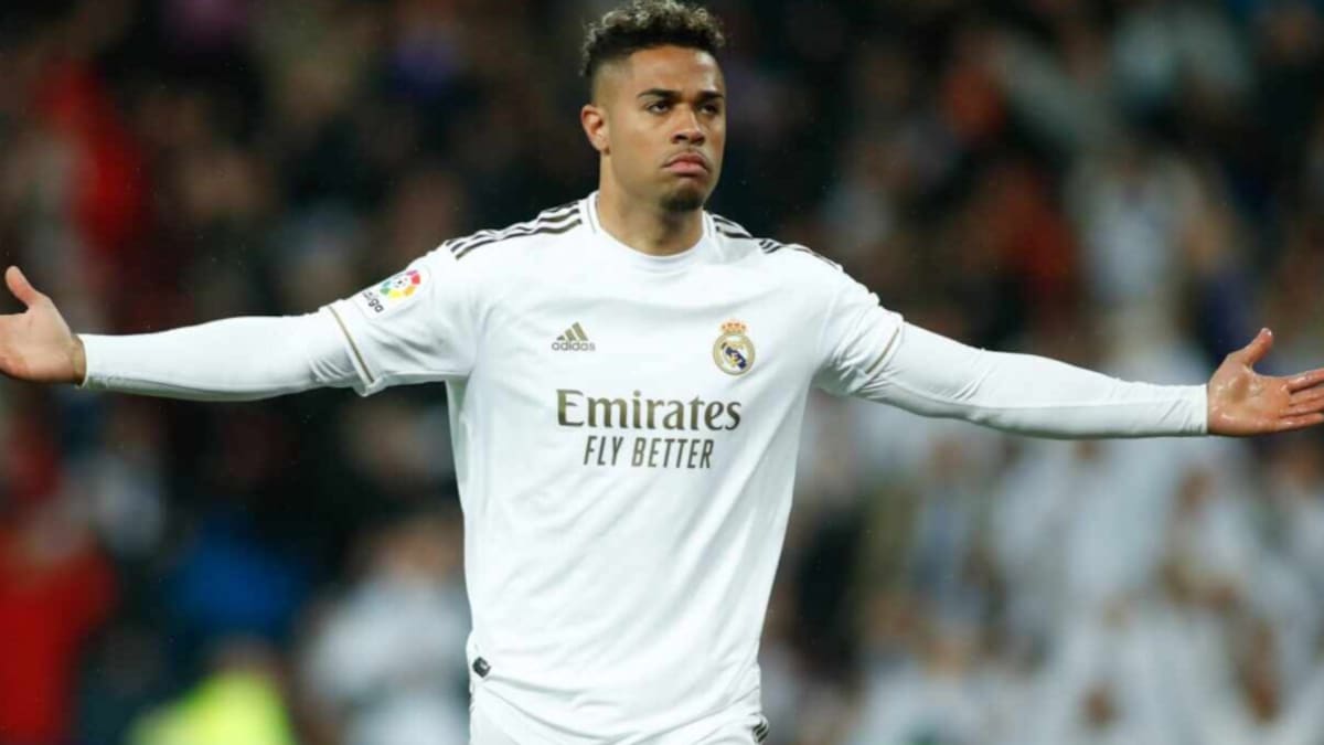 Mariano Díaz dio positivo a COVID-19 y encendió las alarmas en el Real Madrid