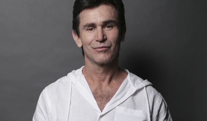 habló sobre la transición de género de su hijo menor.