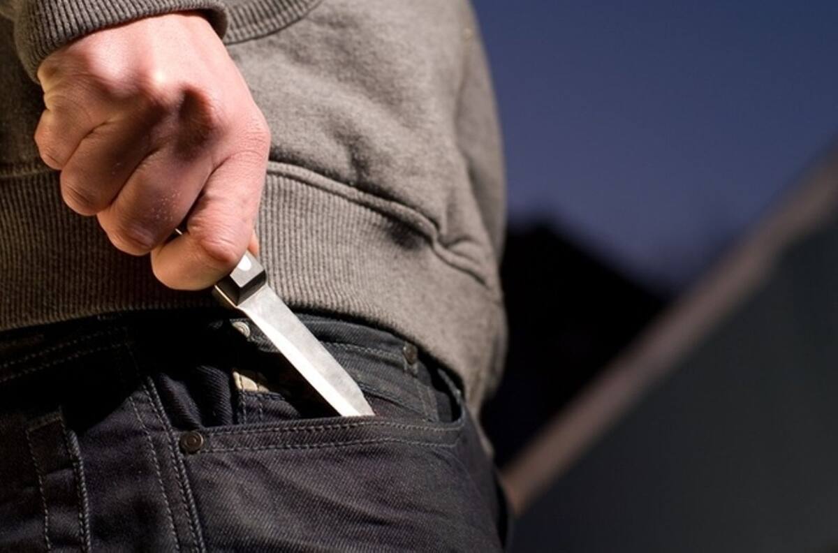 Hombre se despertó siendo apuñalado por su hermano que estuvo desaparecido 20 años