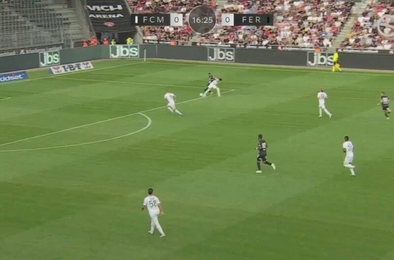 fue fundamental en la apertura de la cuenta en el partido de su equipo en Champions League.