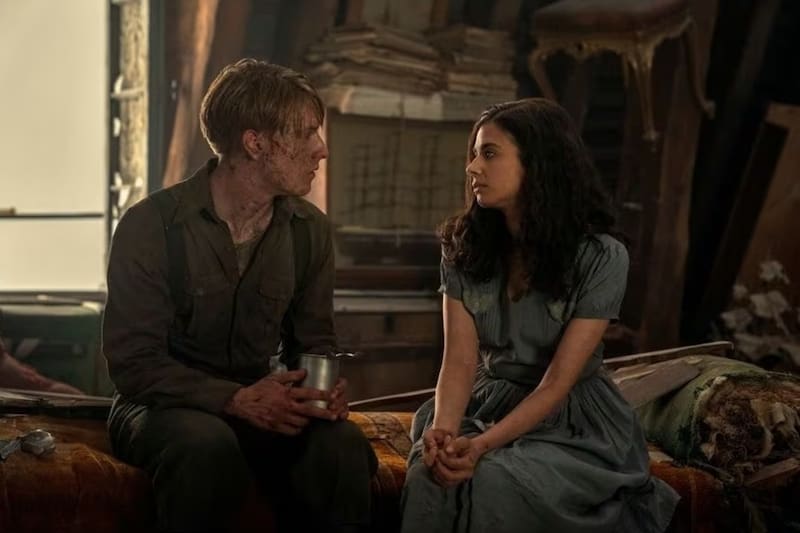 La popular serie de Netflix, estrenada hace pocos días, relata el inesperado encuentro entre una joven francesa ciega y un soldado alemán. Créditos: Netflix