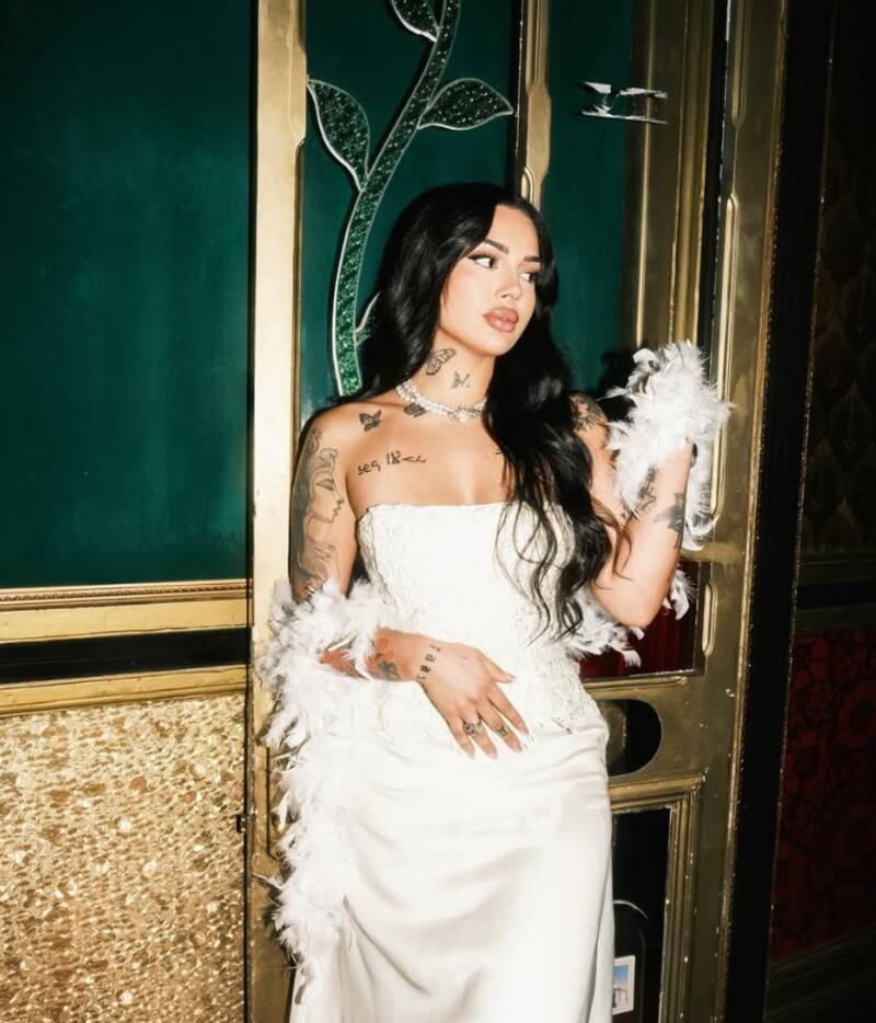 Mariana Bfly se la juega con la cumbia.