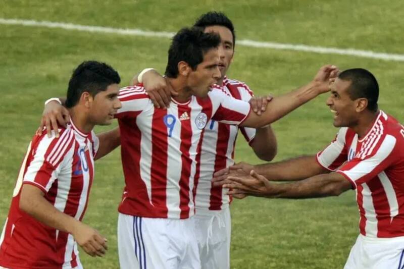 jugando por la Selección de Paraguay