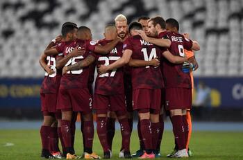 Venezuela tiene dos bajas importantes para enfrentar a La Roja y nominó nuevos jugadores