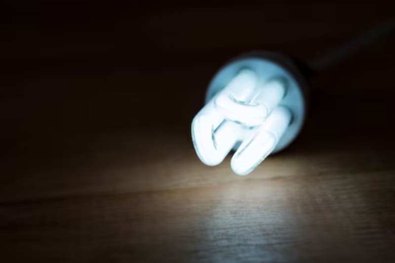 Sectores acotados de la capital tendrán interrupción en el suministro eléctrico en la jornada de este sábado.
Créditos: Freepik.