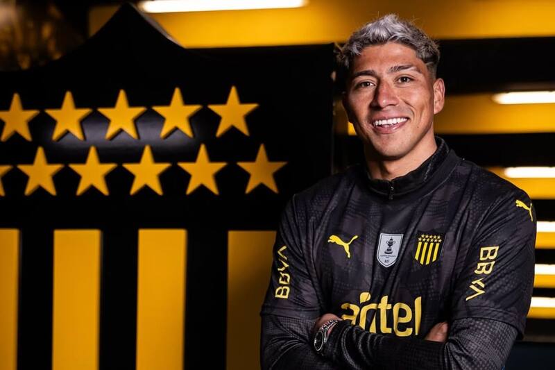 arquero de Peñarol de Montevideo. Foto: Instagram @oficialCAP