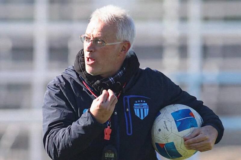 El DT fue despedido de Magallanes.