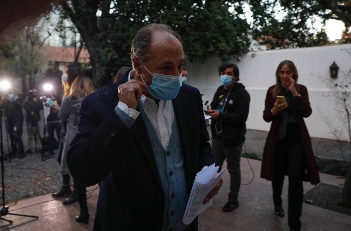 Sutil y polémica por ventiladores en desuso: "Lo tiene que aclarar el Ministerio de Salud"