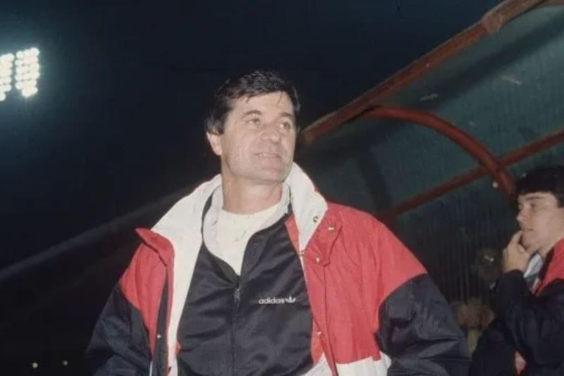 Exentrenador de Colo Colo.