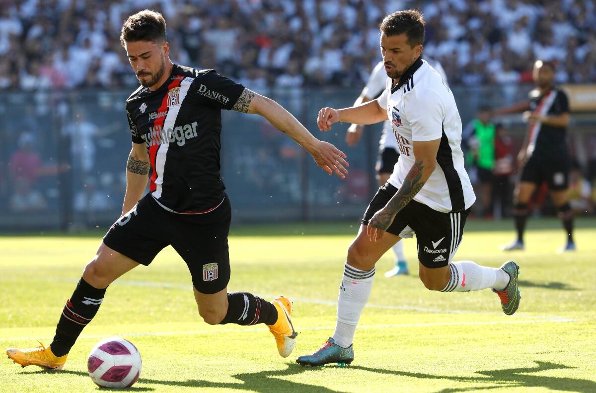 Piensan en la Libertadores: el lateral que Curicó Unido busca para reemplazar la partida de Juan Pablo Gómez a la U