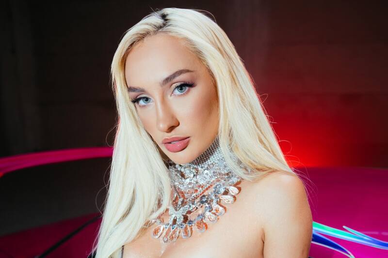 está triunfando en el género urbano.