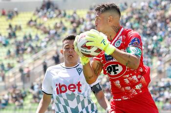 Las duras sanciones legales que recibió Mauricio Viana tras golpear a un hincha de Puerto Montt en Primera B