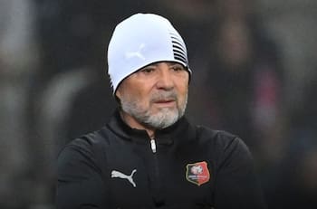 Duro golpe para Jorge Sampaoli: ex DT de La Roja vive primer papelón en su regreso a Francia