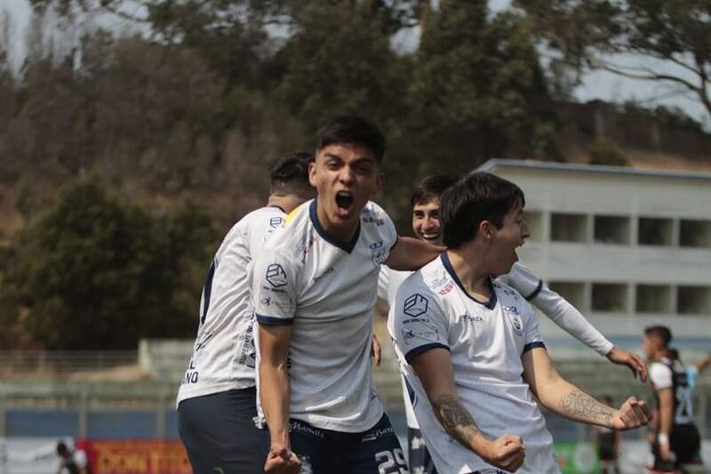 Naval debutará ante Mulchen Unido en el Campeonato de Tercera B. Foto: Naval