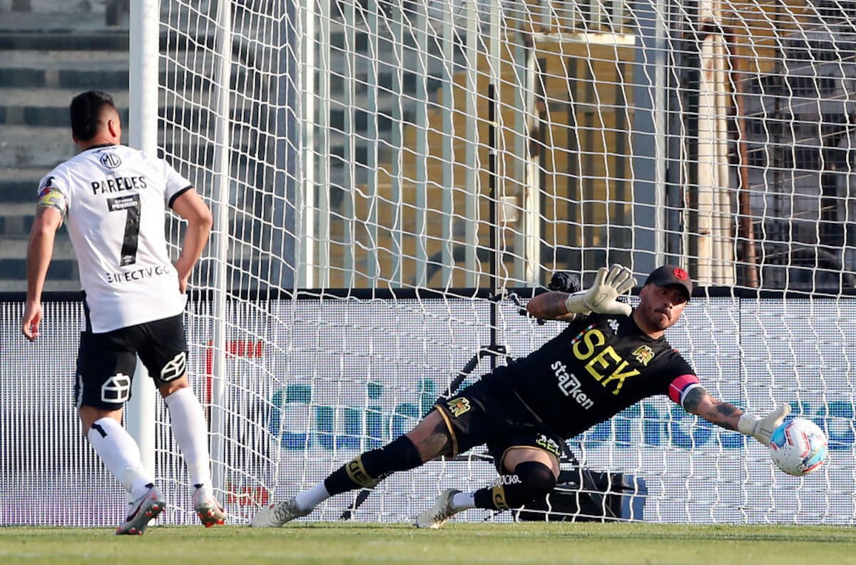¡Cada vez más cerca! ¿A cuántos goles quedó Esteban Paredes de Carlos Caszely?