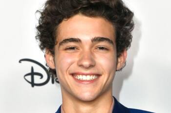 Joshua Bassett, estrella de "High School Musical: The Musical: The Series" se recupera tras ser operado de urgencia